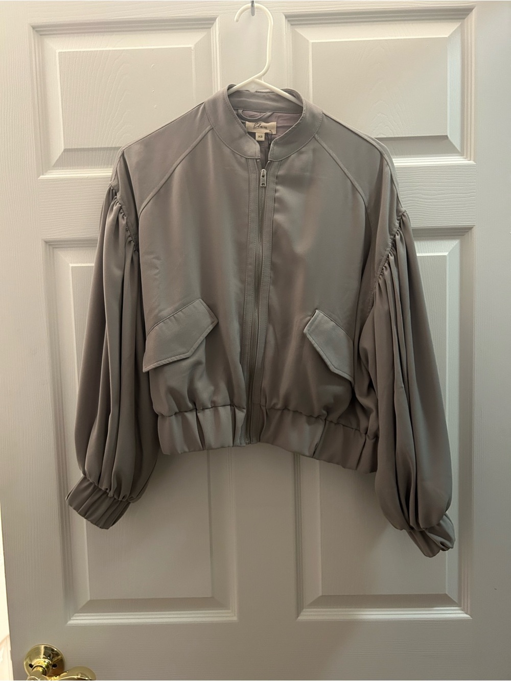 Elan Women's Light Gray Bomber Jacket with Gathered Sleeves
